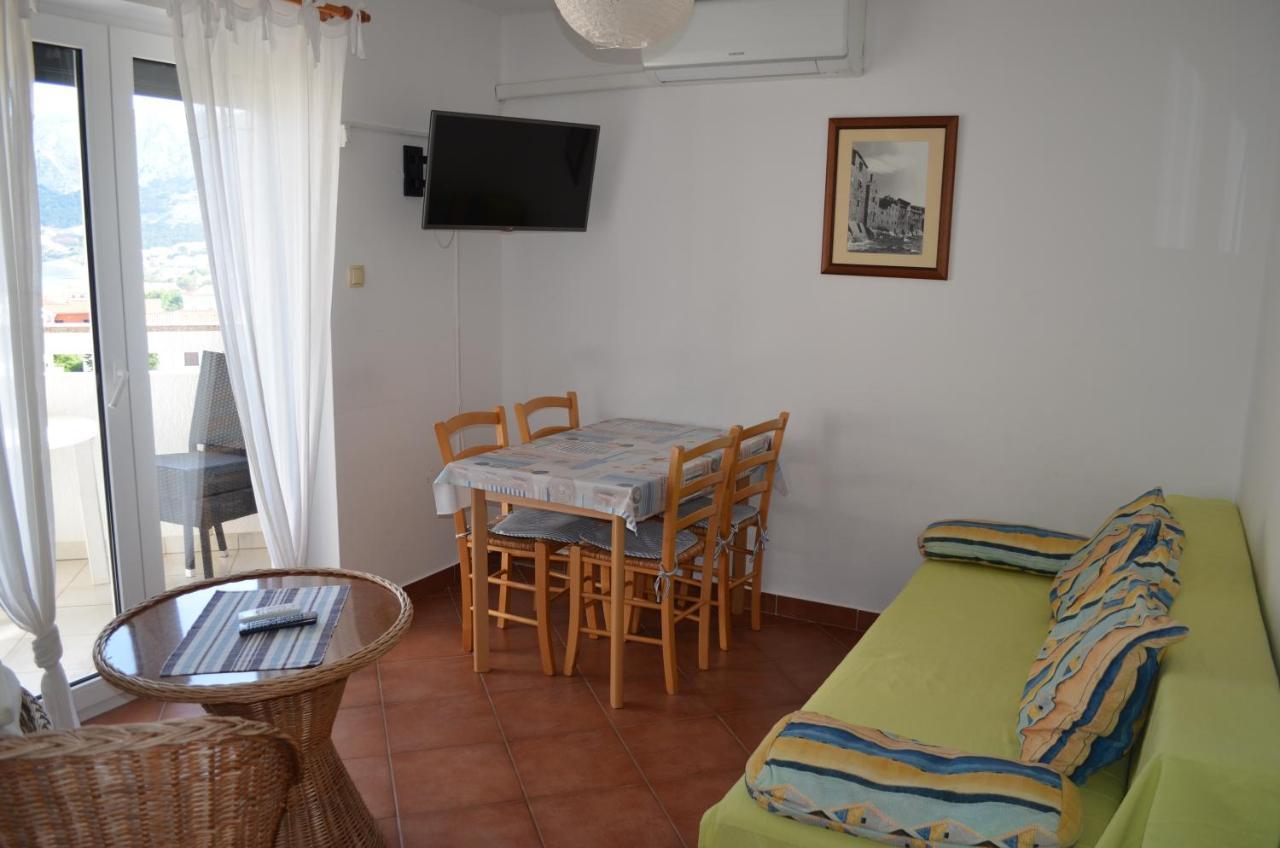Apartments Leticia I Baška Buitenkant foto