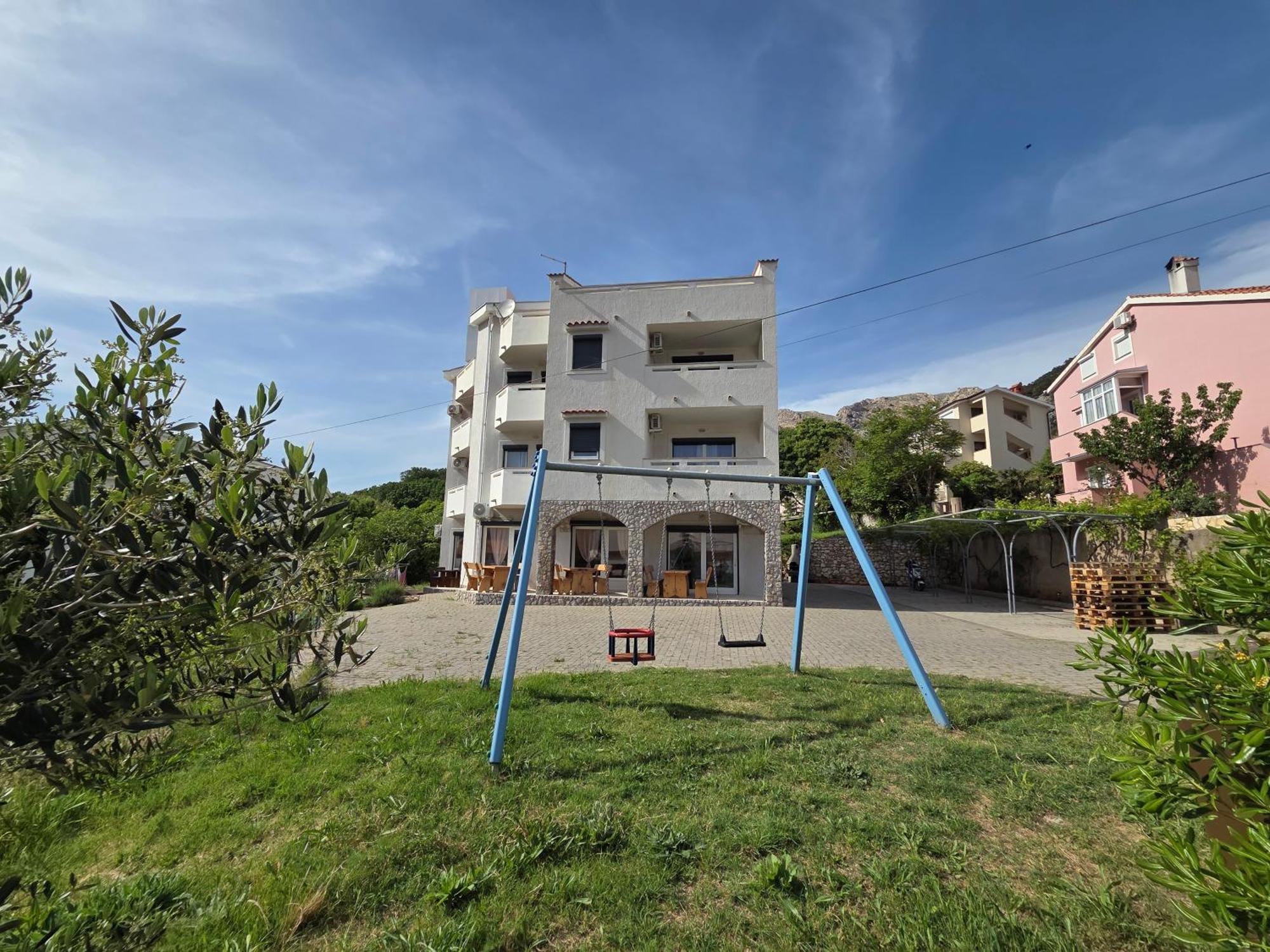 Apartments Leticia I Baška Buitenkant foto