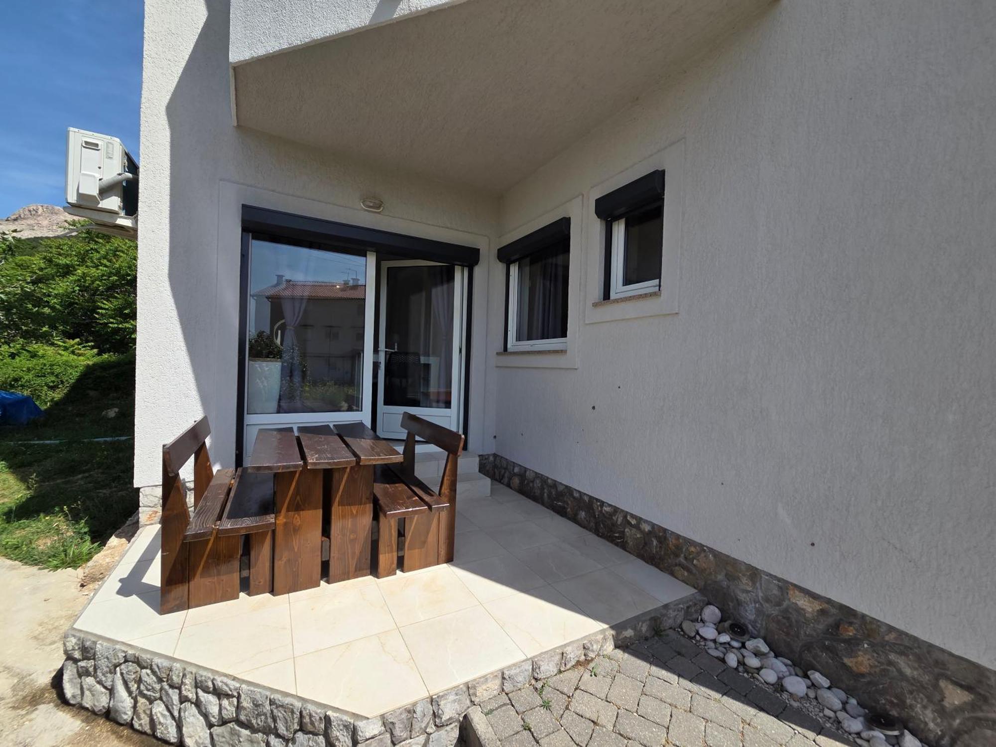 Apartments Leticia I Baška Buitenkant foto
